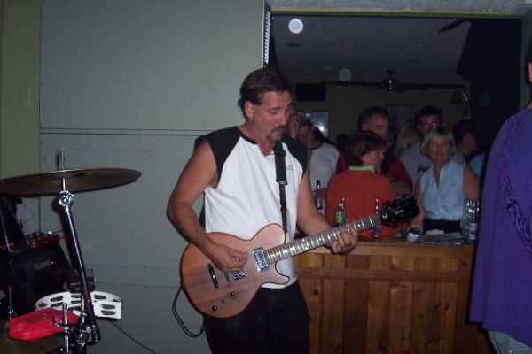 50841DAD9-9E28-7DE7-2181-883721049B28.jpg