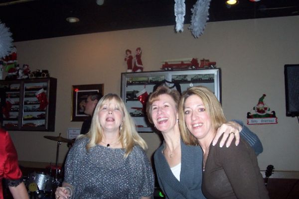 1999B74FFF-A763-0AFD-C0CD-F4C04AD48AF0.jpg